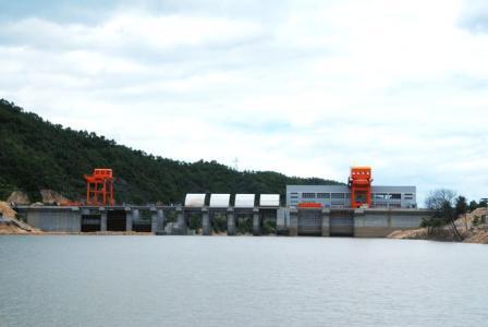中電投江西三和躍洲水電站、峽山水電站項目發(fā)電機(jī)電阻柜運(yùn)行良好